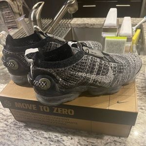 2020 Women’s Air Vapormax- 8.5